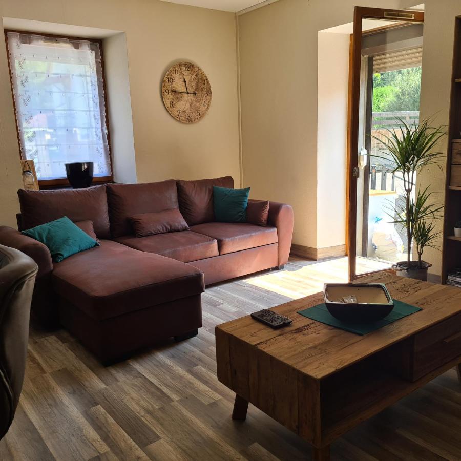 Villard-Saint-Sauveur Appartement Au Coeur Du Haut-Jura מראה חיצוני תמונה